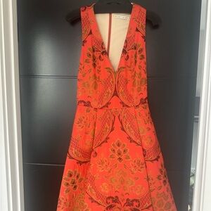 Alice + Olivia Orange Floral Jacquard V-Neck Fit & Flare Dress - size 2